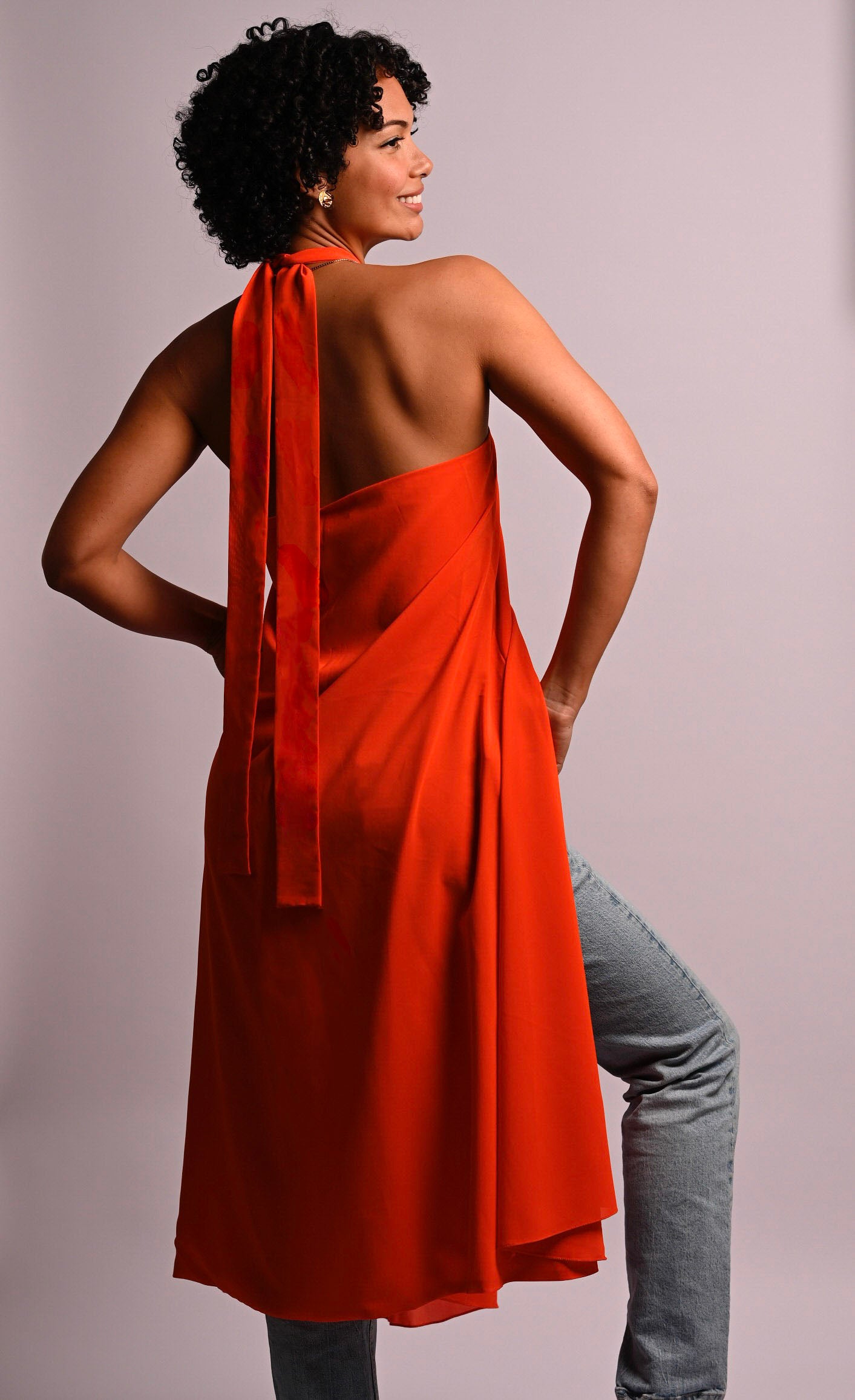 Top veraniega, confeccionado en Colombia 